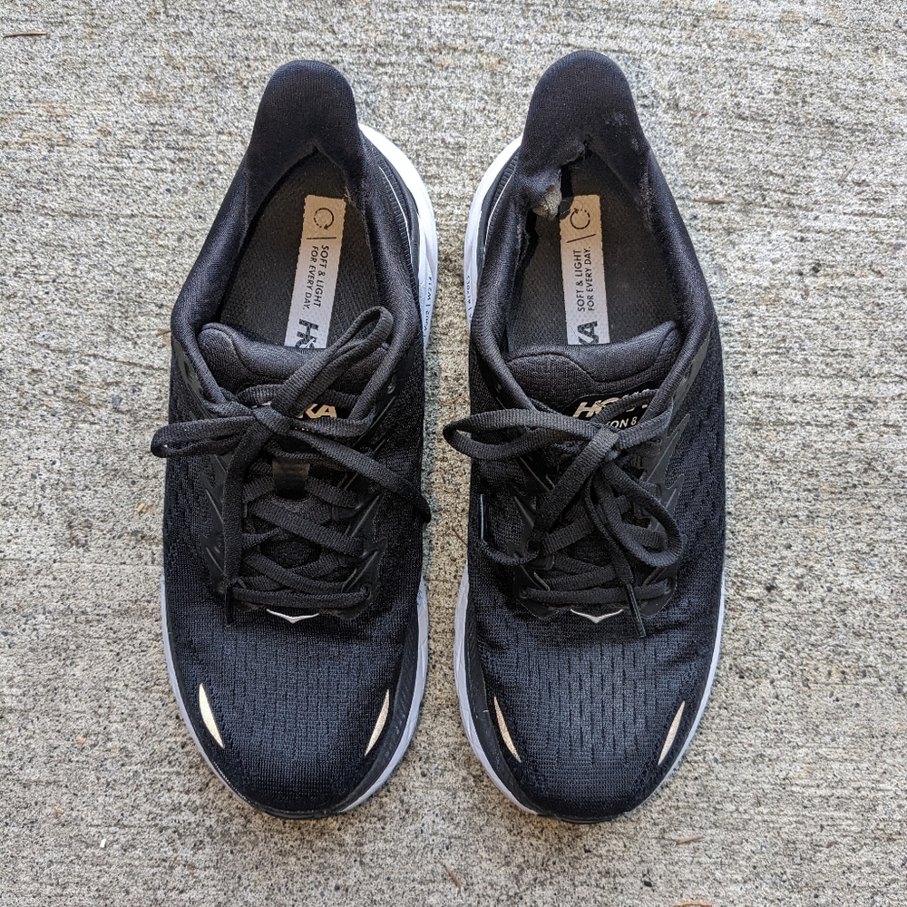 Hoka Clifton 8, black